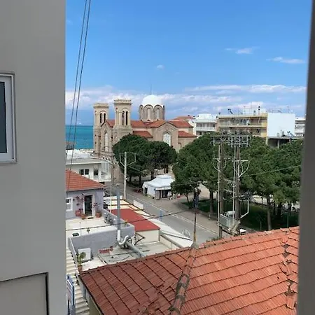 Διαμέρισμα Whole Flat, Location, Seaside Town *