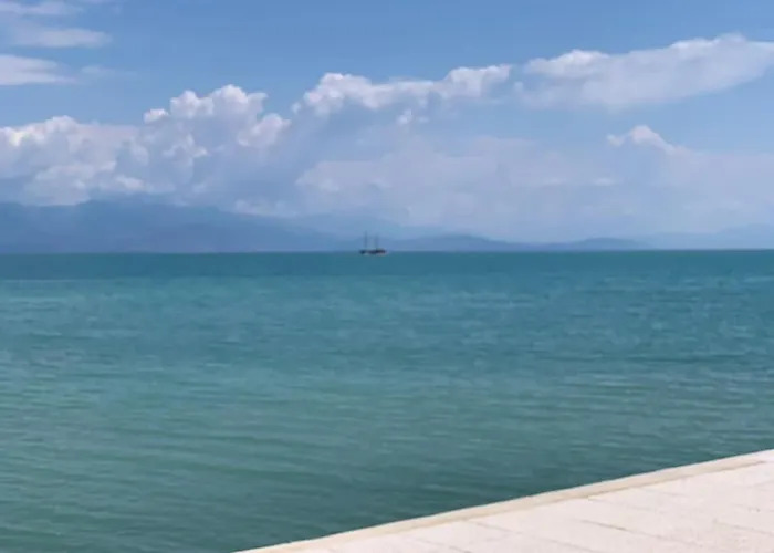 Whole Flat, Location, Seaside Town Apartment