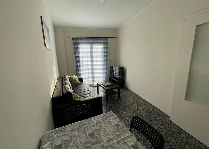 Whole Flat, Location, Seaside Town Ξυλόκαστρο